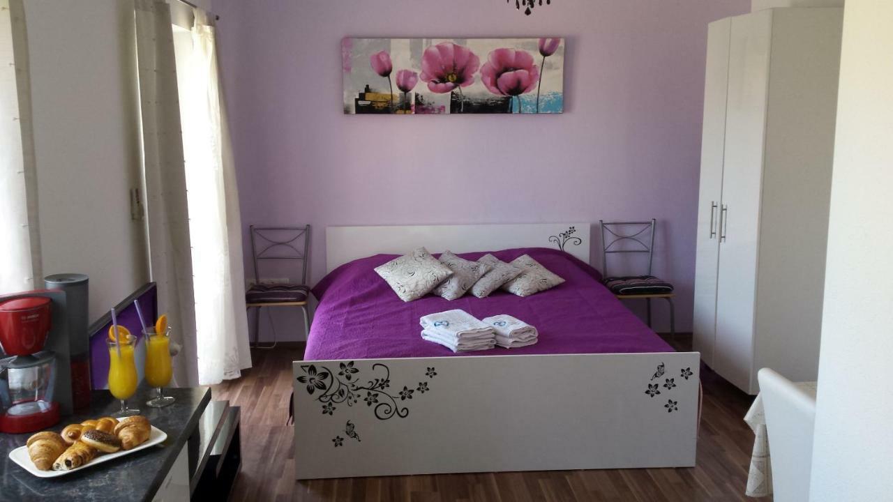 Apartments Lavanda Biograd Na Moru Exterior foto
