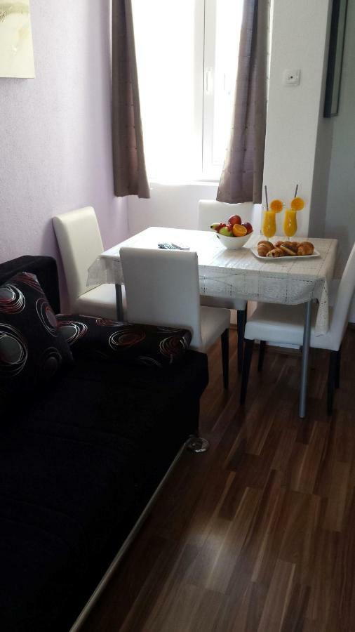 Apartments Lavanda Biograd Na Moru Exterior foto