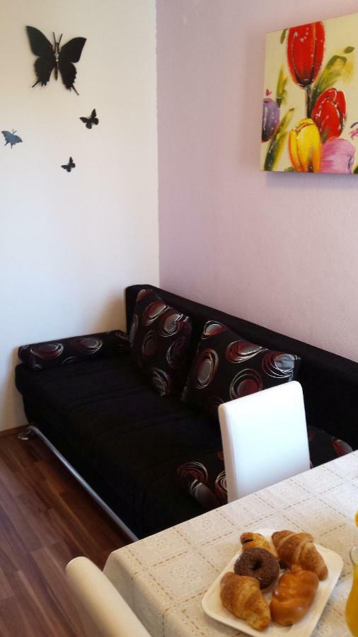 Apartments Lavanda Biograd Na Moru Exterior foto